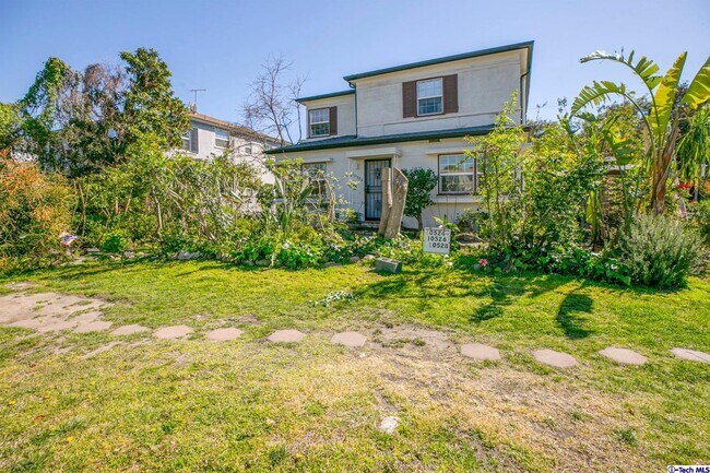 Building Photo - 10528 Riverside Dr