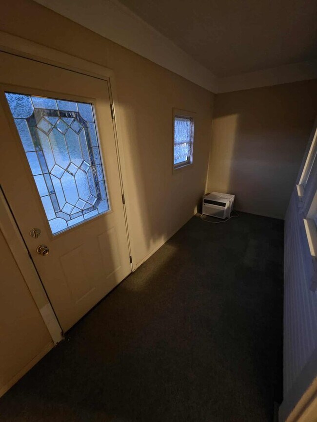 Foto del edificio - 1 Bedroom 1 Bathroom House For Rent *With ...