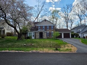 Building Photo - 8120 Paisley Pl