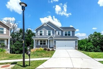 Building Photo - 368 Huntleigh Pkwy