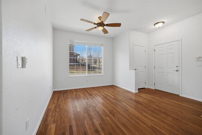 Foto del edificio - Meticulously maintained 4-bedroom, 3.5-bath  Townhouse In the Heart of Highlands Ranch!