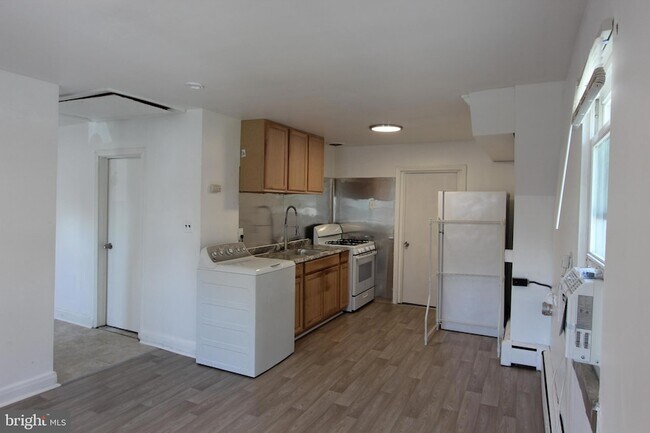 Foto del edificio - 104 Lincoln Ave SW