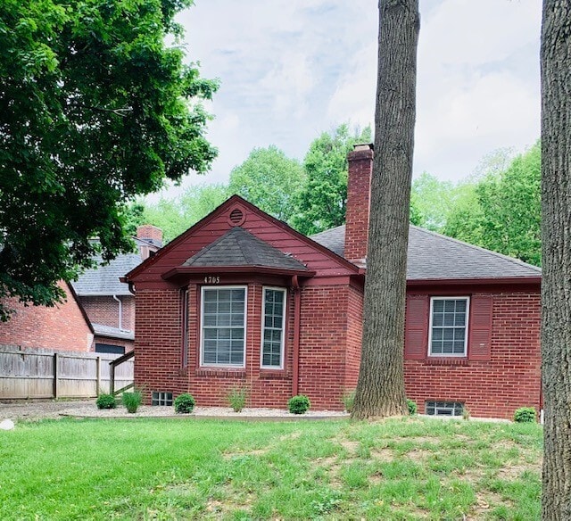 Primary Photo - 4705 Sunset Ave