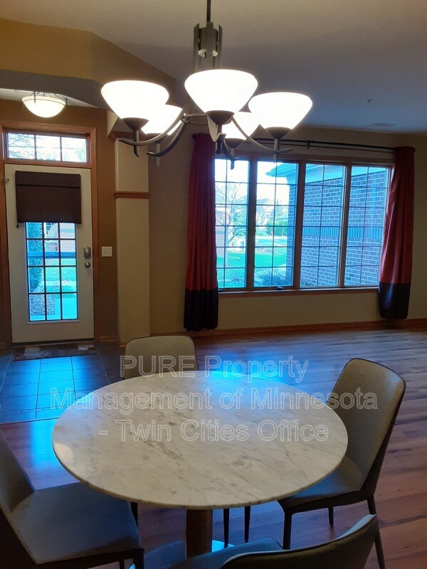 Building Photo - 12449 Flanders Ct NE