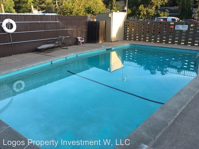 Building Photo - 328 Rheem Blvd