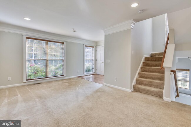 Foto del edificio - 3812 Colony Point Pl