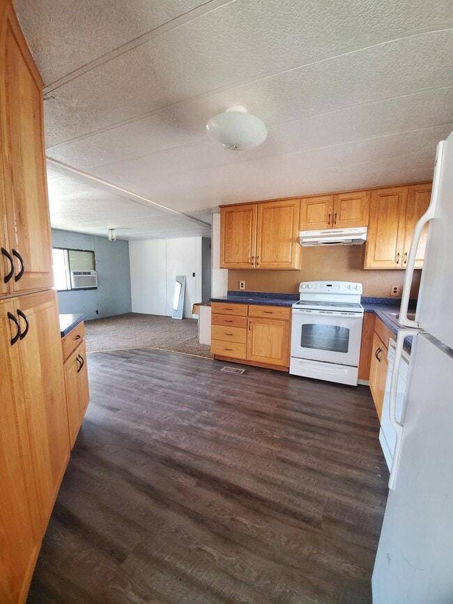 Building Photo - Wayside Retreat