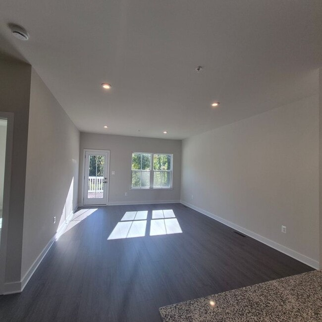 Building Photo - 961 Swilken Bridge Rd