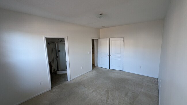 Building Photo - The Mews