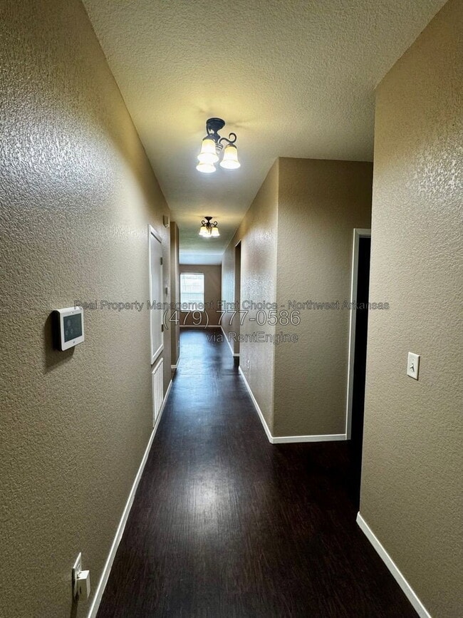 Building Photo - 15173 Smith Ridge Rd
