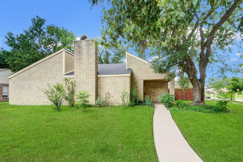 Primary Photo - 4611 Laurel Heights Ct