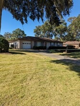 Building Photo - 11701 Largo Dr