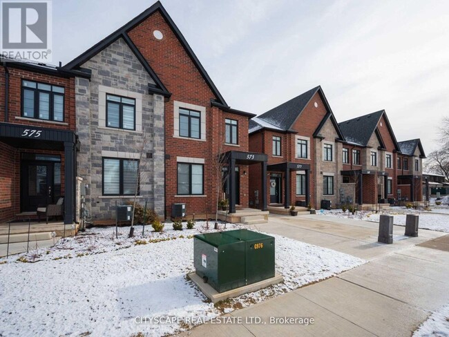 Building Photo - 563 Wedgewood Dr