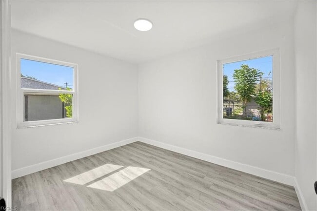 Building Photo - Pawnee St