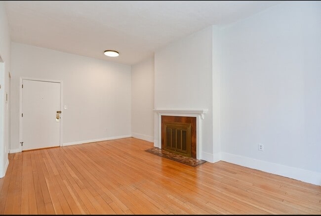 Foto del edificio - 922 Beacon St