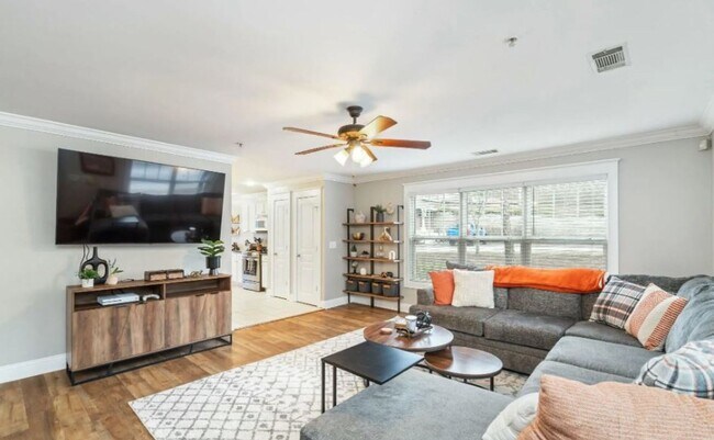 Foto del edificio - 3825 Cherokee Woods Way