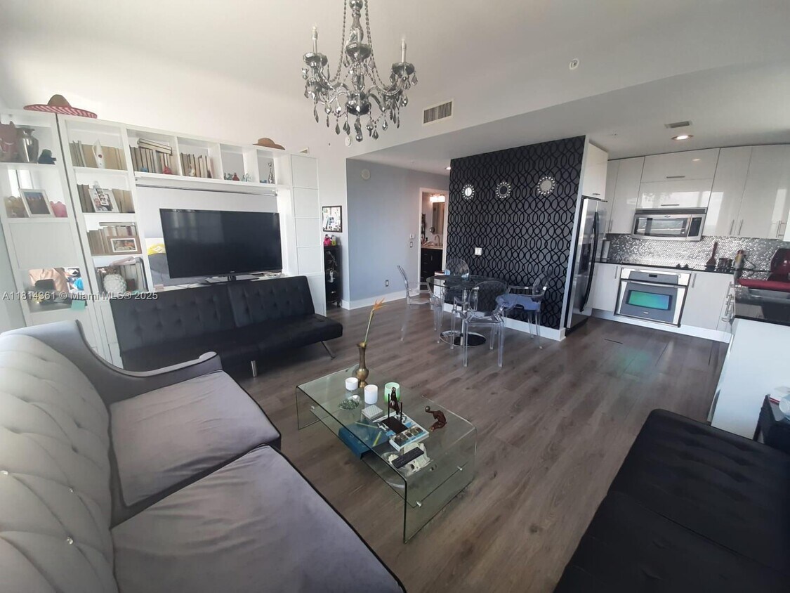 Foto principal - 60 SW 13th St