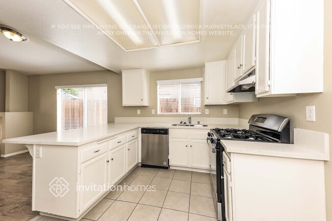 Foto del edificio - 39746 Sunrose Dr