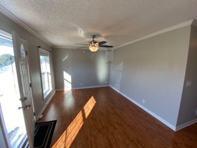 Foto del edificio - 7213 Bethshears Rd
