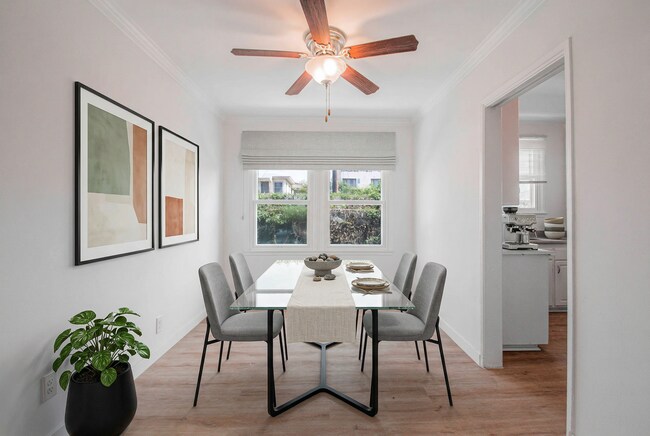 Foto del edificio - 8808 Belford Ave