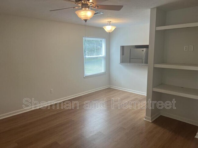 Foto del edificio - 303 W Clifton Ave