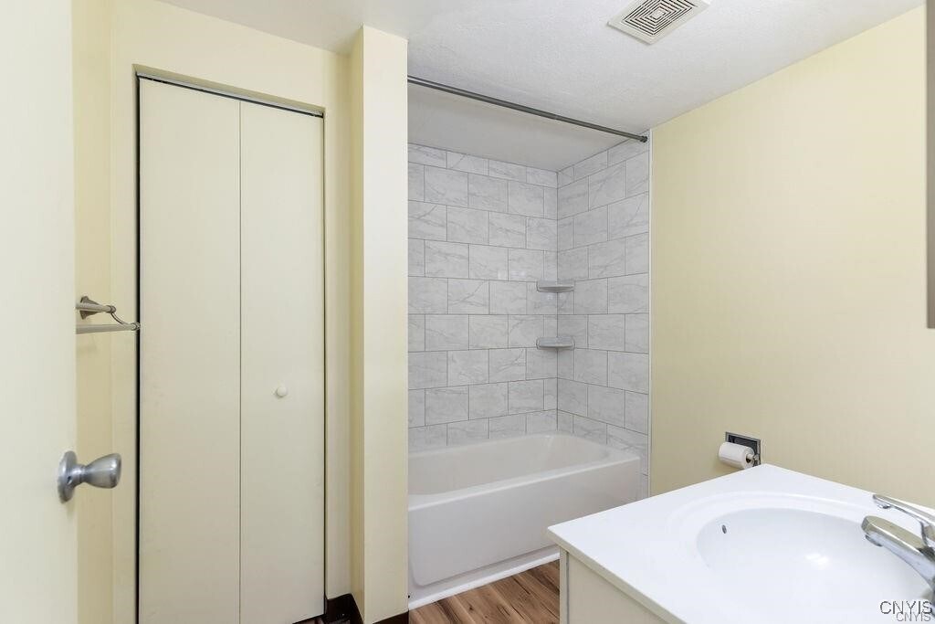 Foto del edificio - 471 Idlewood Blvd