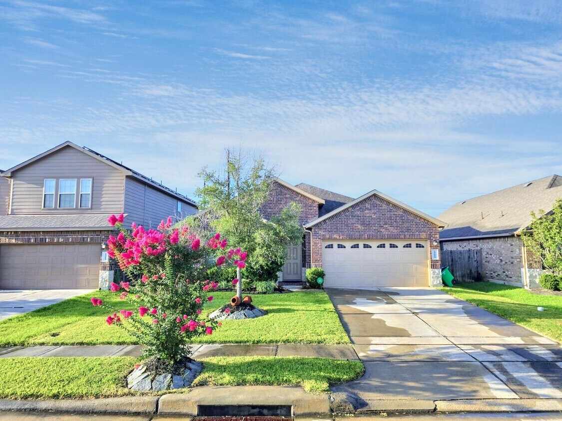 Foto principal - 23619 Balzano Ct