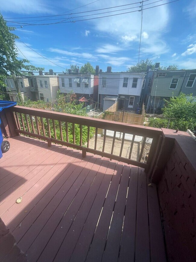 Building Photo - Recently Renovated Three Bedroom Two Bathr...
