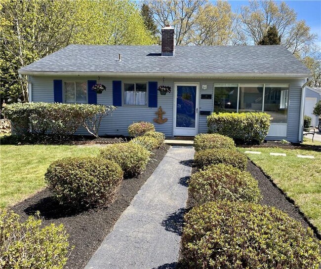 Foto del edificio - 18 Broadmoor Rd