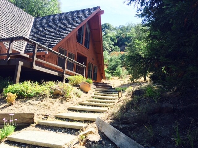Building Photo - 3033 Lunada Ln