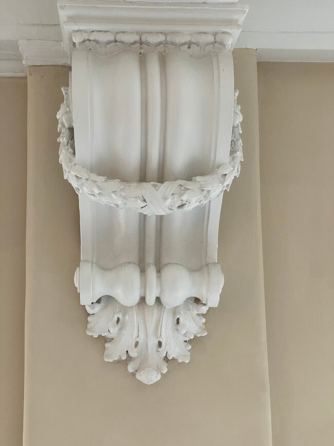 Beautiful architecture features. - 803 E 6th St