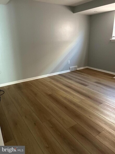 Building Photo - 1950 Goodnaw St