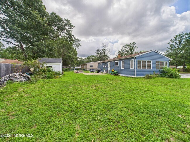 Building Photo - 2668 Midway Ave