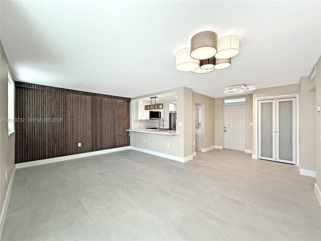 Foto del edificio - 1145 Normandy Dr