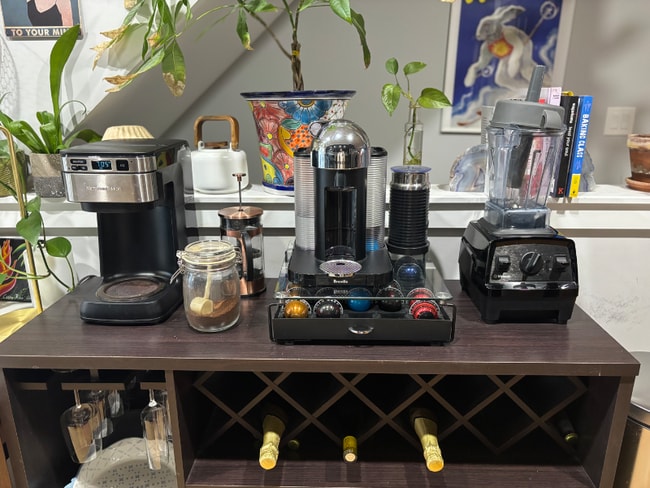 Building Photo - 527 Titan St