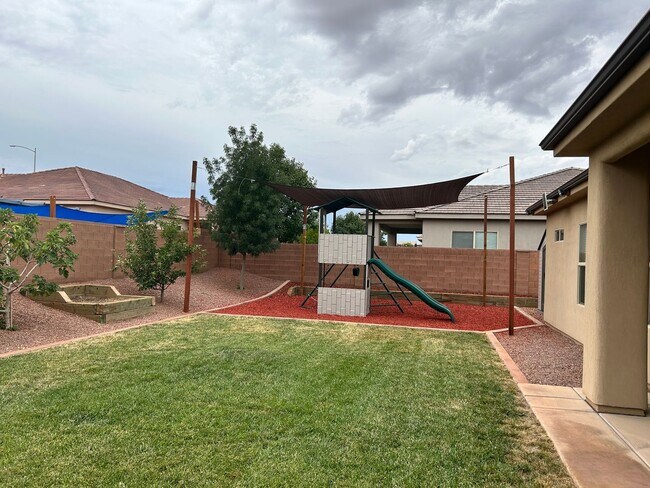 Foto del edificio - Spacious Single-Level Living in St. George!
