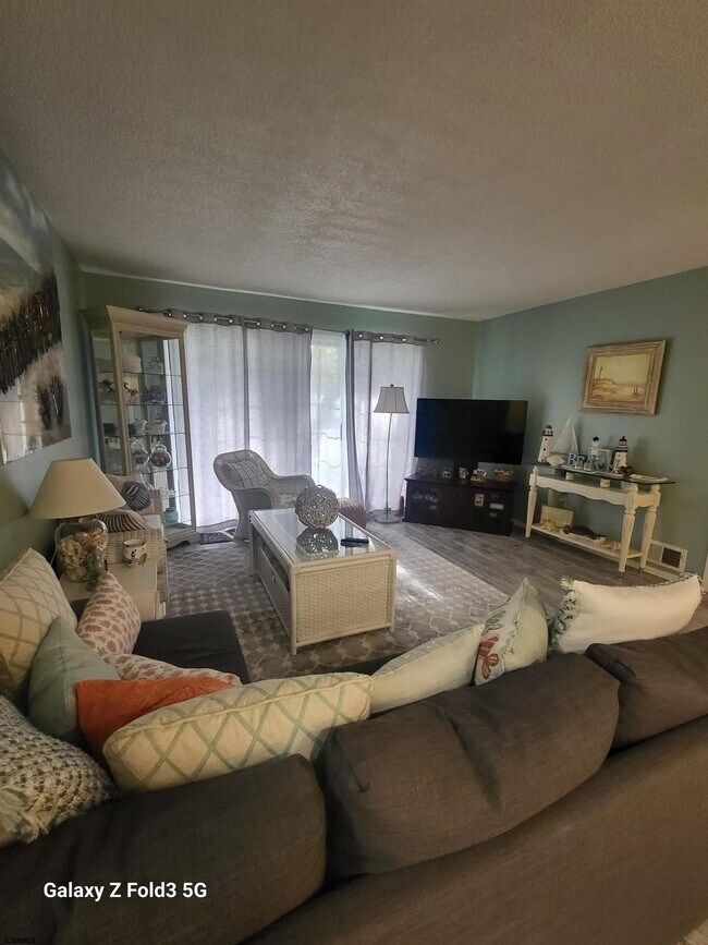 46 Iroquois Dr Unit 46, Galloway, NJ 08205 Condo for Rent in Galloway