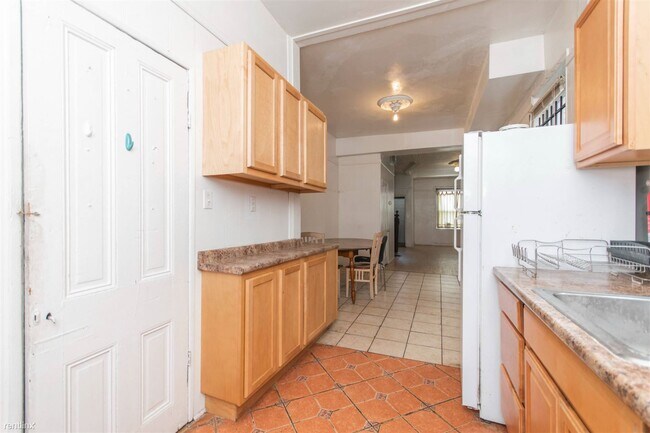 Building Photo - 3 br, 1 bath House - 1713 EDGLEY ST Unit 1