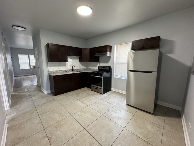 Foto del edificio - 8226 S Brandon Ave