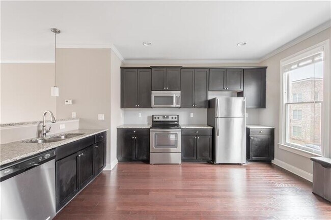Foto del edificio - 766 Liberty Commons Dr NW