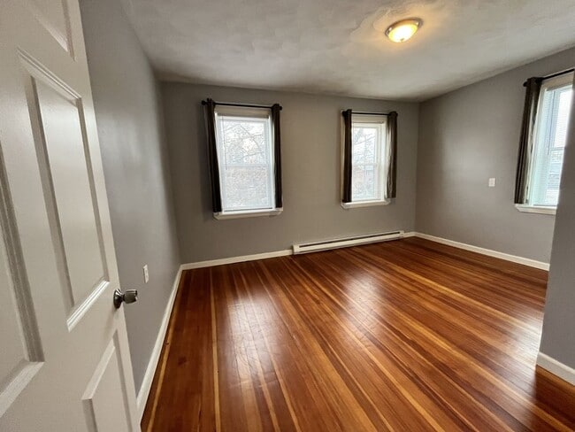 Bedroom 1 - 122 Boston St
