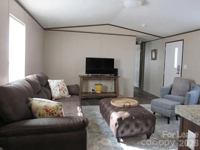 Building Photo - 3182 Pea Ridge Rd