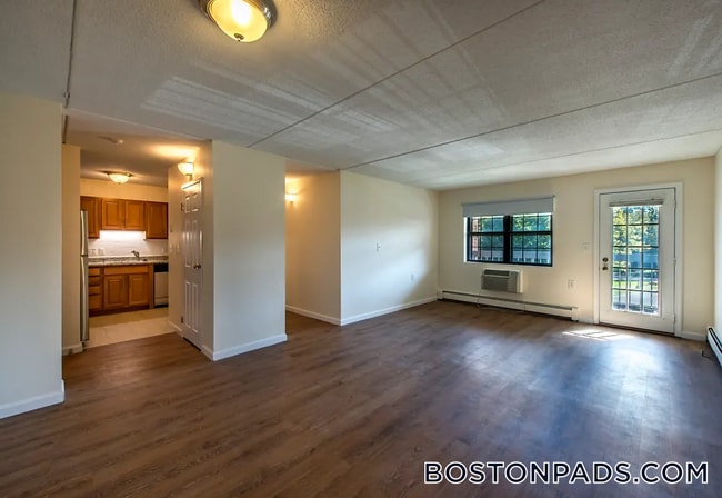 Building Photo - 757 Highland Ave