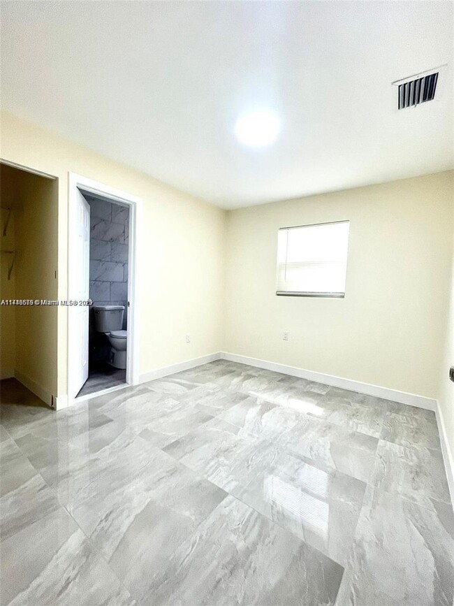 Foto del edificio - 3 bedroom in Hollywood FL 33021