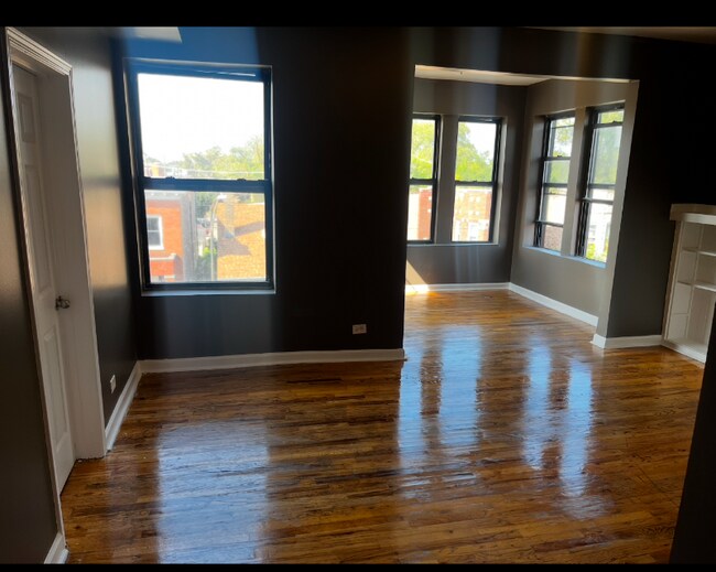 Photo - 7040 S Emerald Ave Apartment