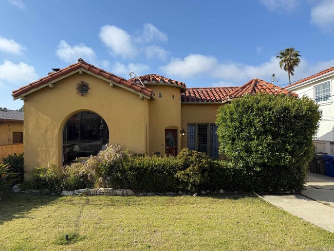 Foto del edificio - 2217 Harriman Ln