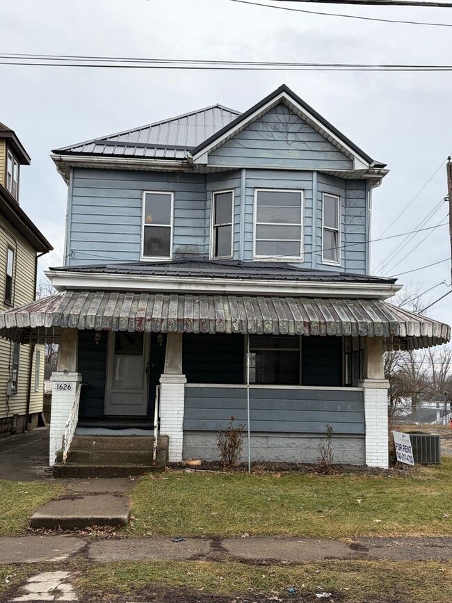 Building Photo - 1626 Oregon Ave