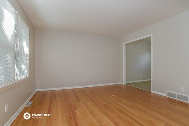Building Photo - 551 S Alta Ln