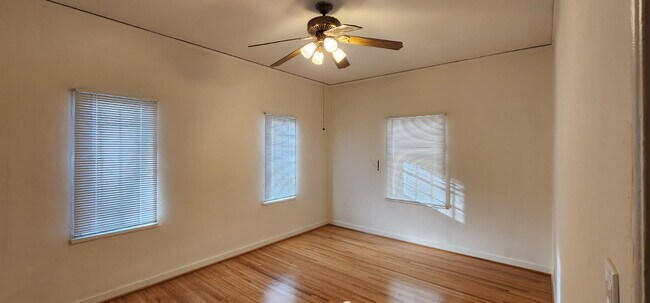 Foto del edificio - 419 N Stanley Ave