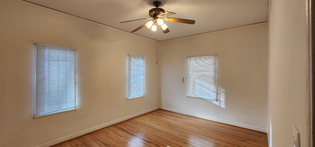 Building Photo - 419 N Stanley Ave